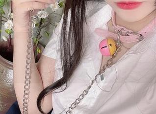 万圣节狂欢，MiMi Chan的私拍资源在巷子里曼妙游走。